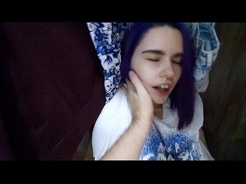 ❤️ Vaig trobar la meva germana a l'armari i la vaig ajudar a correr-se ❤️❌ Porno anal al ca.xxxomg.ru